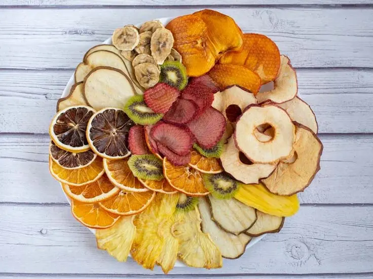 فواید میوه خشک برای پوست